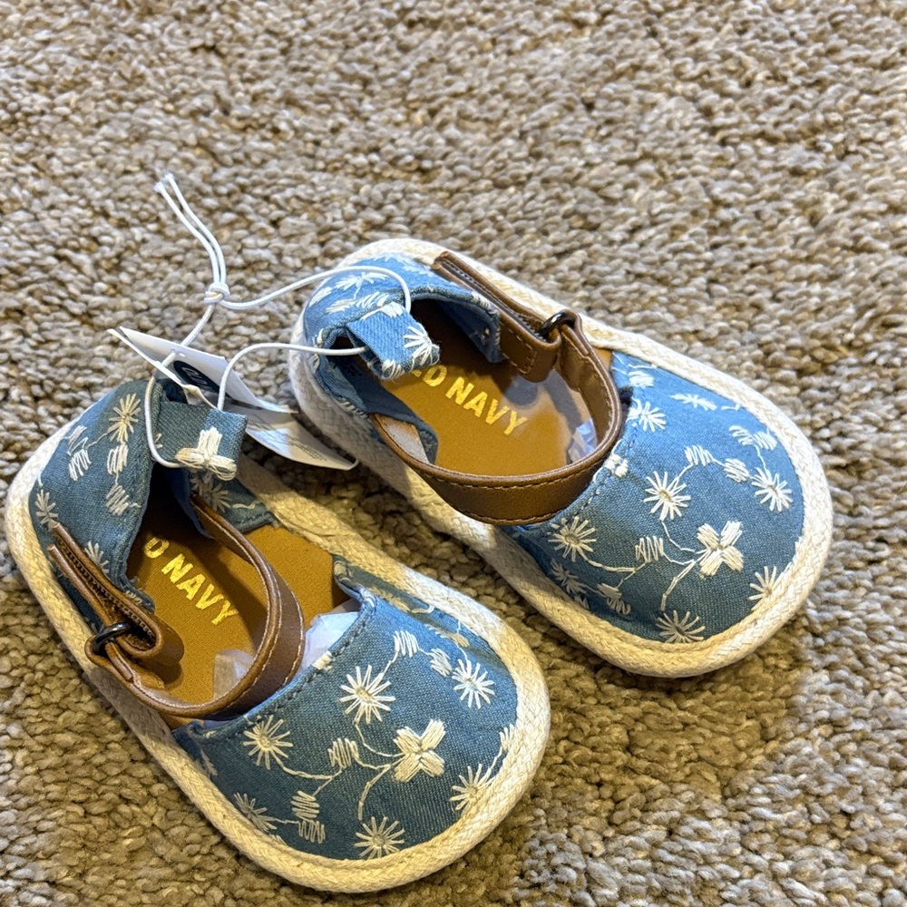Old Navy Blue and White Floral Baby Shoes